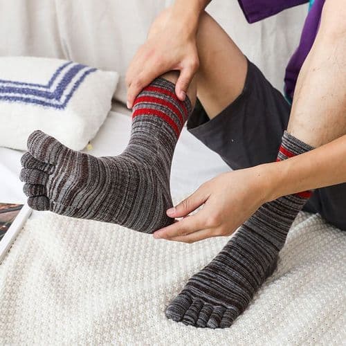 image-100 Cotton Mens Toe Socks SummerStriped Contrast Men Five Finger Socks Free Size Basket Calcetines Male Meias Dropship Men Soks