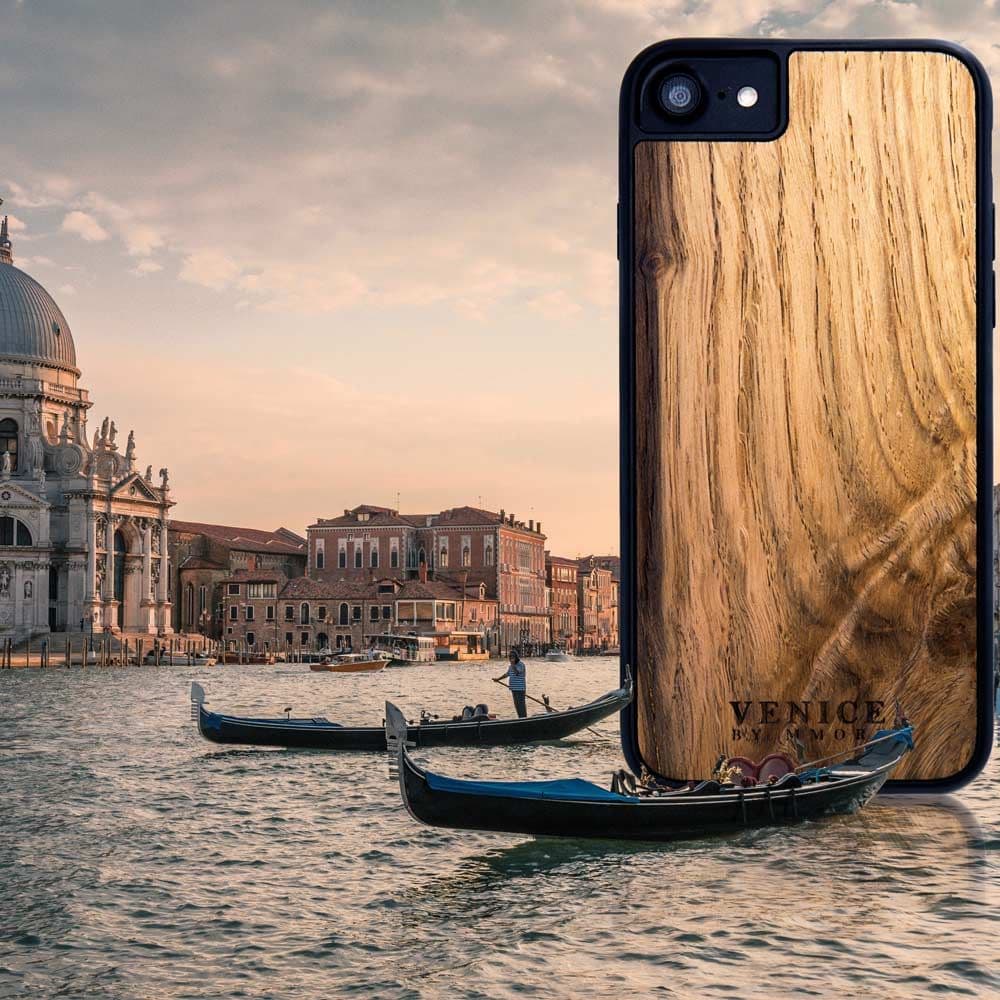 image-The Venice case - Minimalist lettering