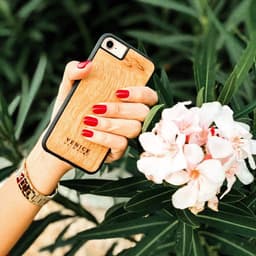 image-The Venice case - Minimalist lettering