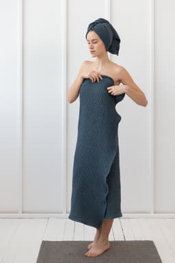 image-White linen waffle towels set